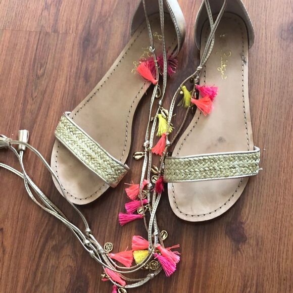 Lily Pulitzer boHo tassel gladiator leather sandals gold. Size 7.5 - Picture 1 of 12